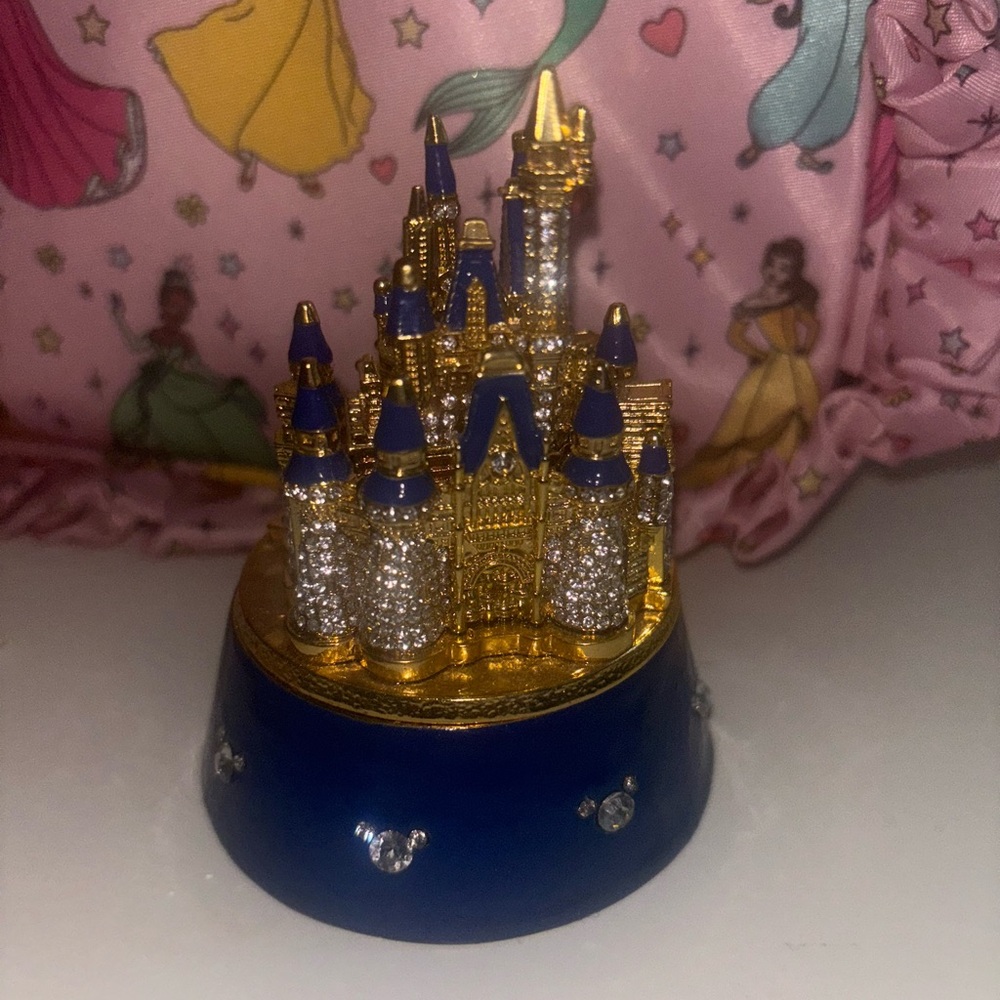 Disney World 50th Arribas Bros Gold and Blue Castle Figurine Crystal Jewelry box - Picture 2 of 5